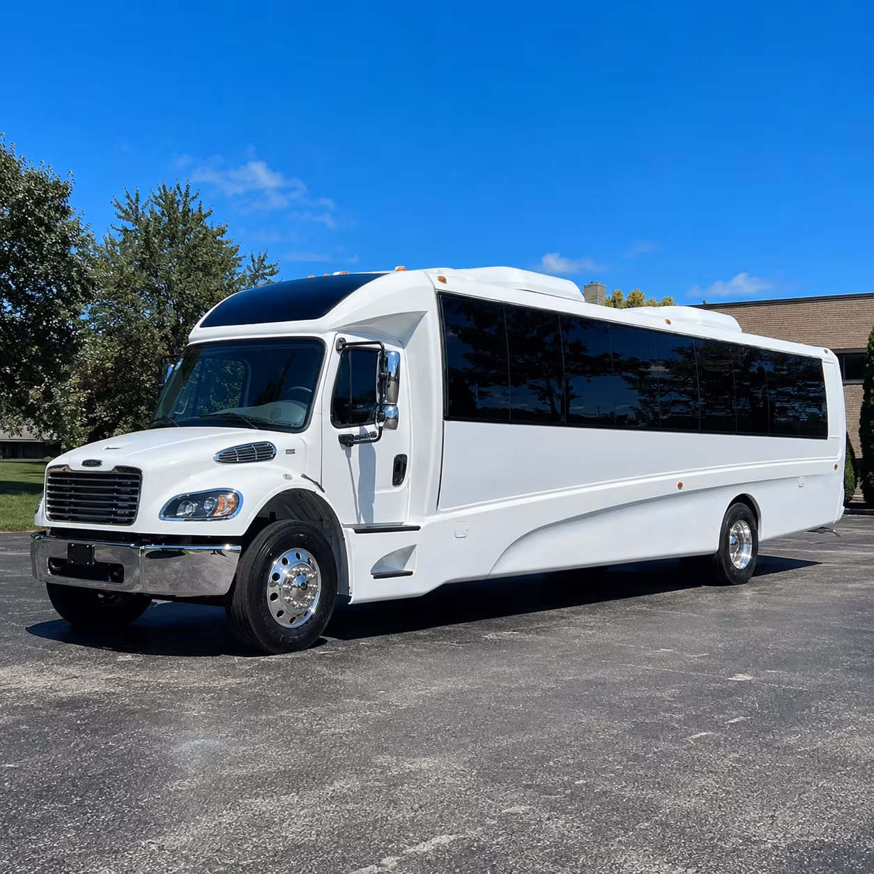 jonesboro 28 passenger minibus